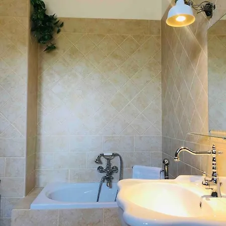 Trulli Pinnacoli Locorotondo