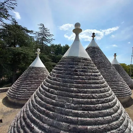 Trulli Pinnacoli Hébergement de vacances *